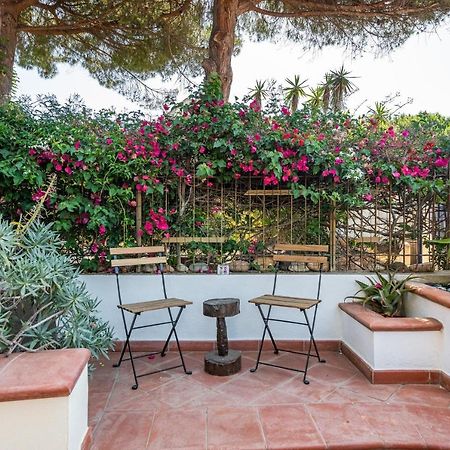 La Casa Davanti Al Mare Quartu SantʼElena Екстериор снимка