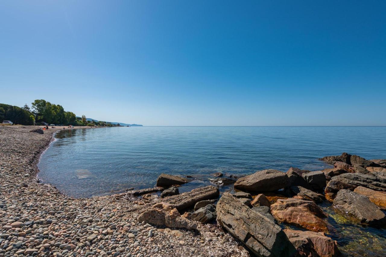 La Casa Davanti Al Mare Quartu SantʼElena Екстериор снимка