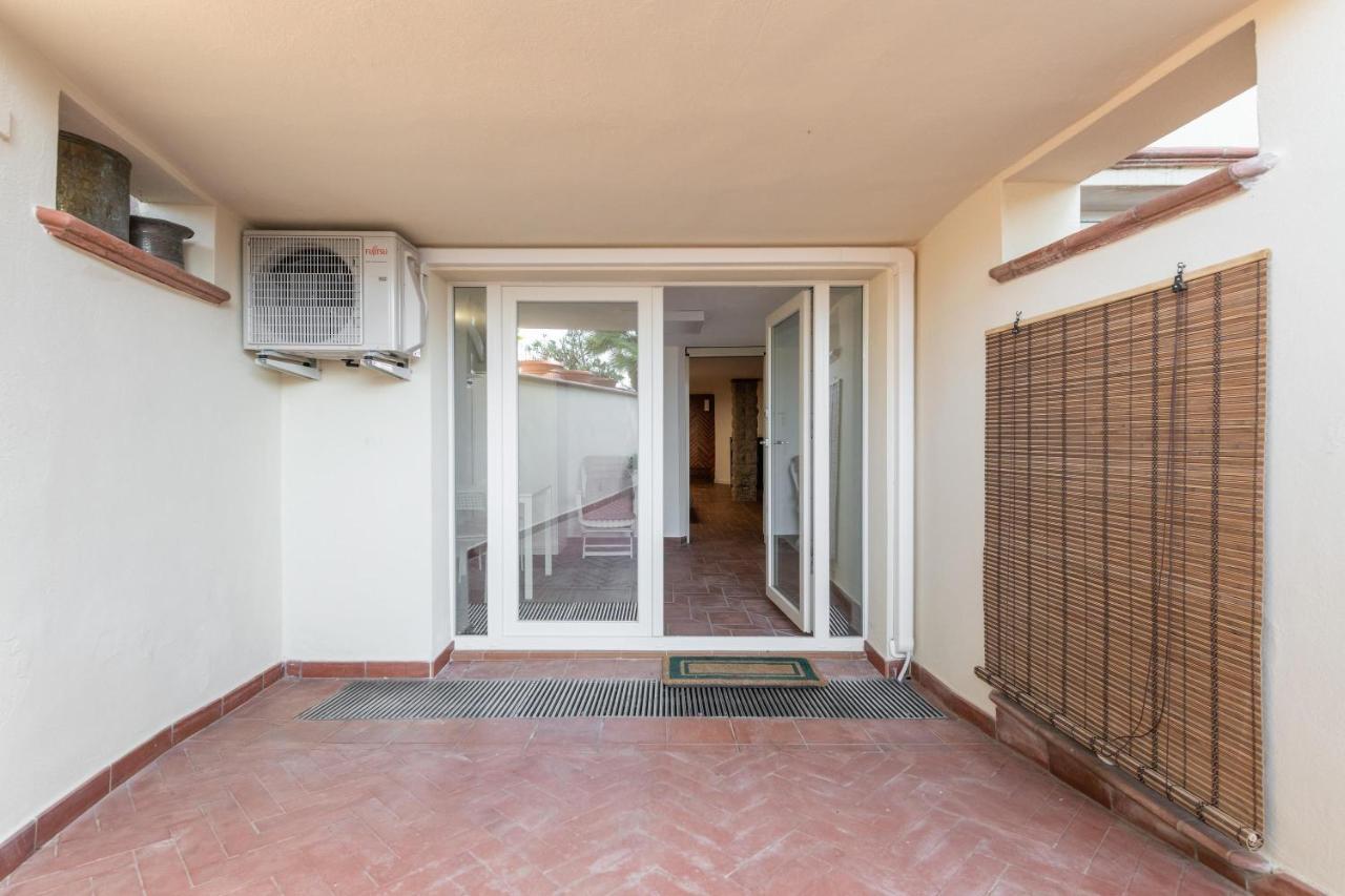 La Casa Davanti Al Mare Quartu SantʼElena Екстериор снимка