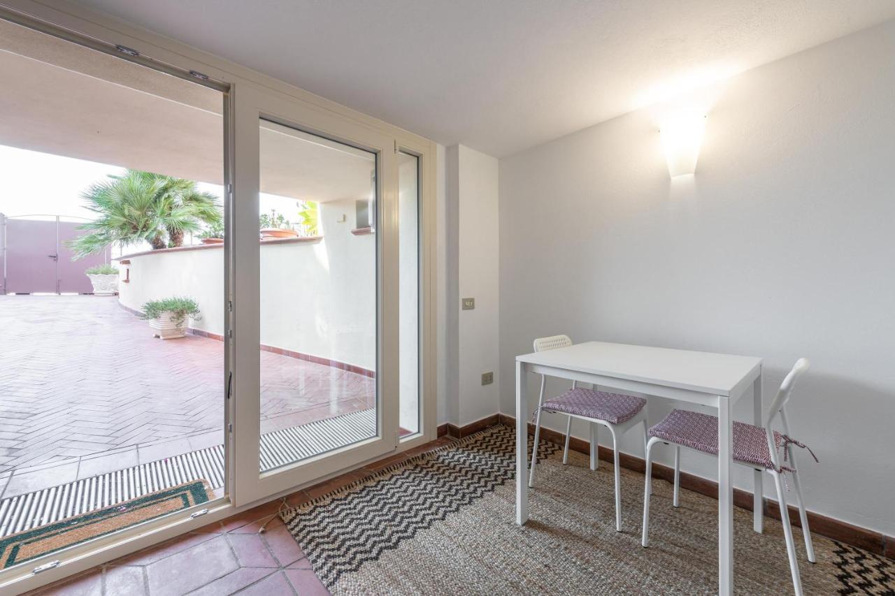 La Casa Davanti Al Mare Quartu SantʼElena Екстериор снимка